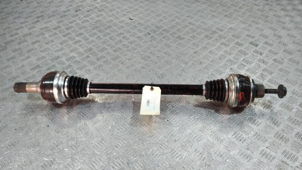 полуось задняя (приводной вал, ШРУС) Audi Q8 1 поколение 2022, цвет, 4M4501203L - фото №1