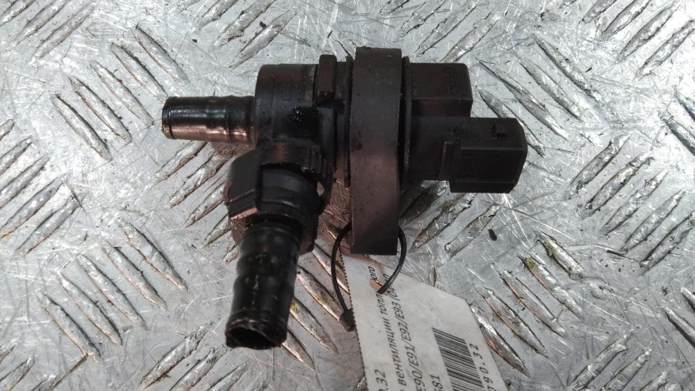 клапан вентиляции топливного бака BMW 3 серия E90/E91/E92/E93 2006, цвет, 7512581 - фото №1