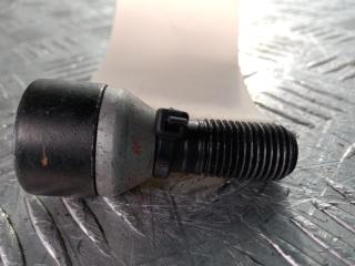 болт колесный Lamborghini Urus 1 поколение 2022, цвет