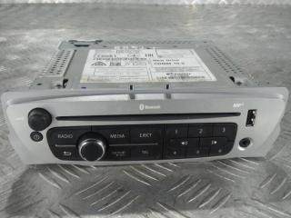 магнитола Renault Megane 3 поколение [2-й рестайлинг] 2015, цвет