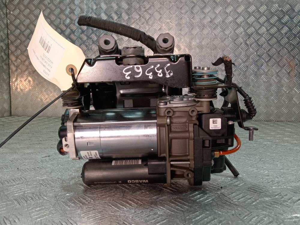 компрессор пневмоподвески Audi Q8 1 поколение 2022, цвет, 4430203001 - фото №1