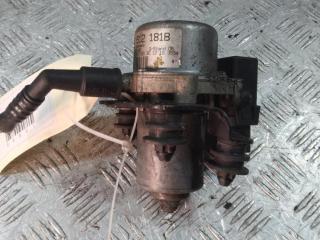 насос вакуумный Volkswagen Golf 5 поколение 2003, Бензин 1.6, цвет, 1J0612181B