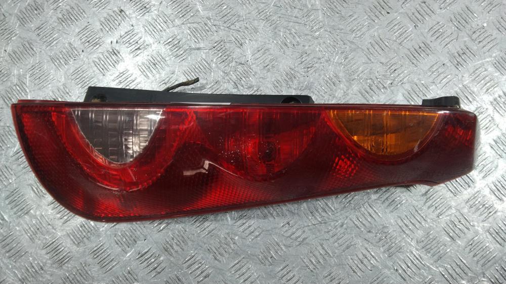 фонарь задний правый Nissan Note E11 2007, цвет - фото №1