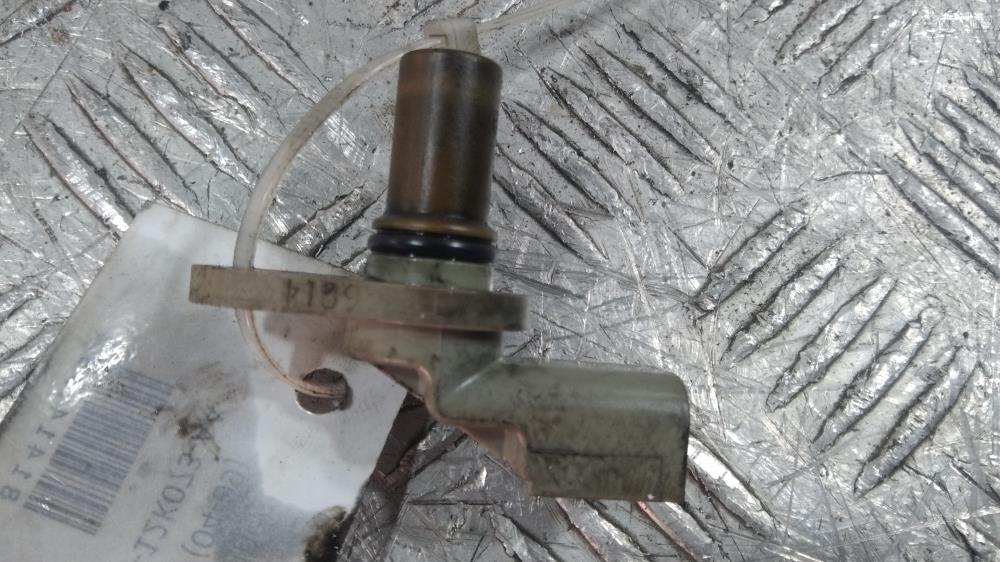 датчик распредвала Ford Focus 2 поколение 2006, цвет, 5M5112K073AA - фото №1