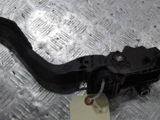 педаль Mitsubishi Outlander 3 поколение [рестайлинг] 2014, цвет