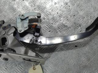 педаль тормоза Mitsubishi Outlander 3 поколение [рестайлинг] 2014, цвет