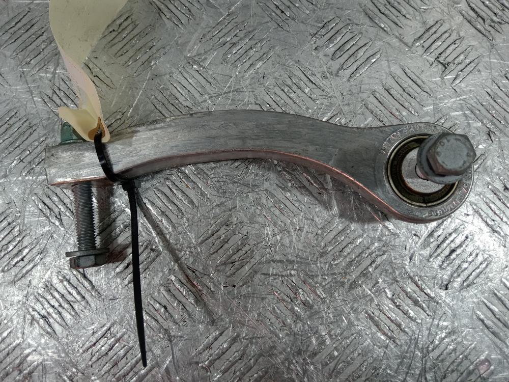 стойка стабилизатора Audi Q8 1 поколение 2022, цвет, 4M0505465D - фото №1