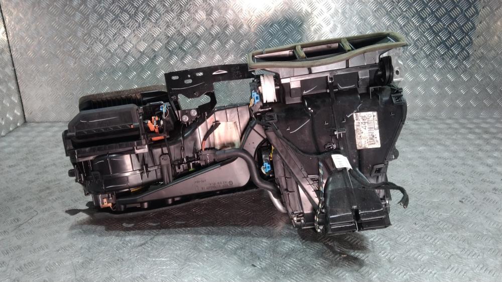 корпус отопителя (печки) Volkswagen Golf 6 поколение 2008, цвет, 1K2820003 - фото №1