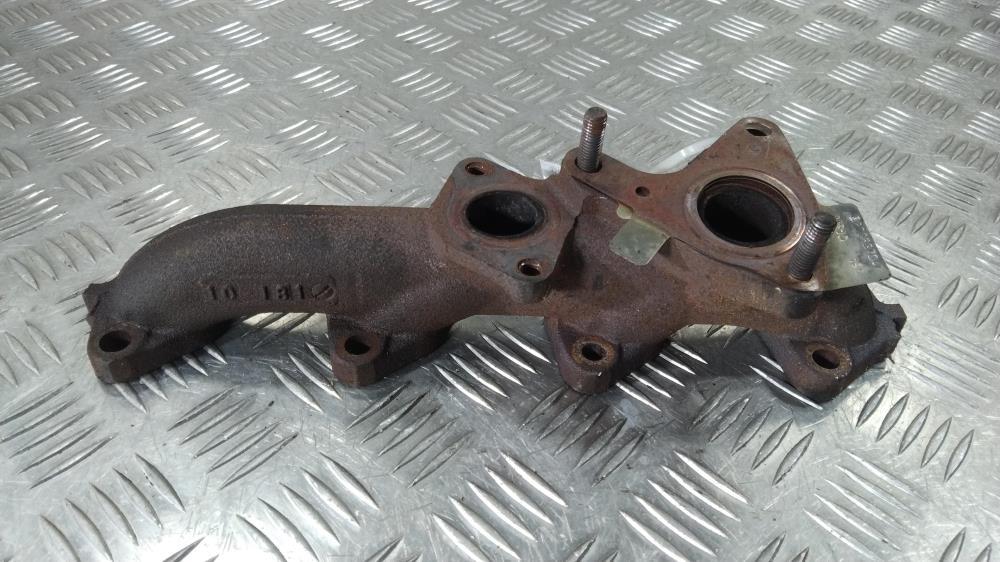 коллектор выпускной Renault Clio 3 поколение 2008, Дизель 1.5, цвет - фото №1