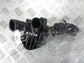 корпус термостата Volkswagen Golf 5 поколение 2006, цвет, 06F121111