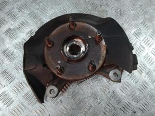 кулак поворотный правый Toyota Voxy 2 поколение 2009, цвет