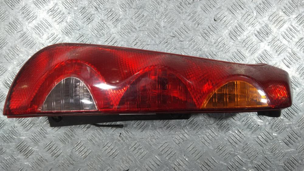 фонарь задний левый Nissan Note E11 2007, цвет, 220-16752 - фото №1