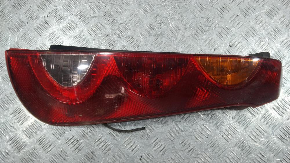 фонарь задний правый Nissan Note E11 2007, цвет - фото №1