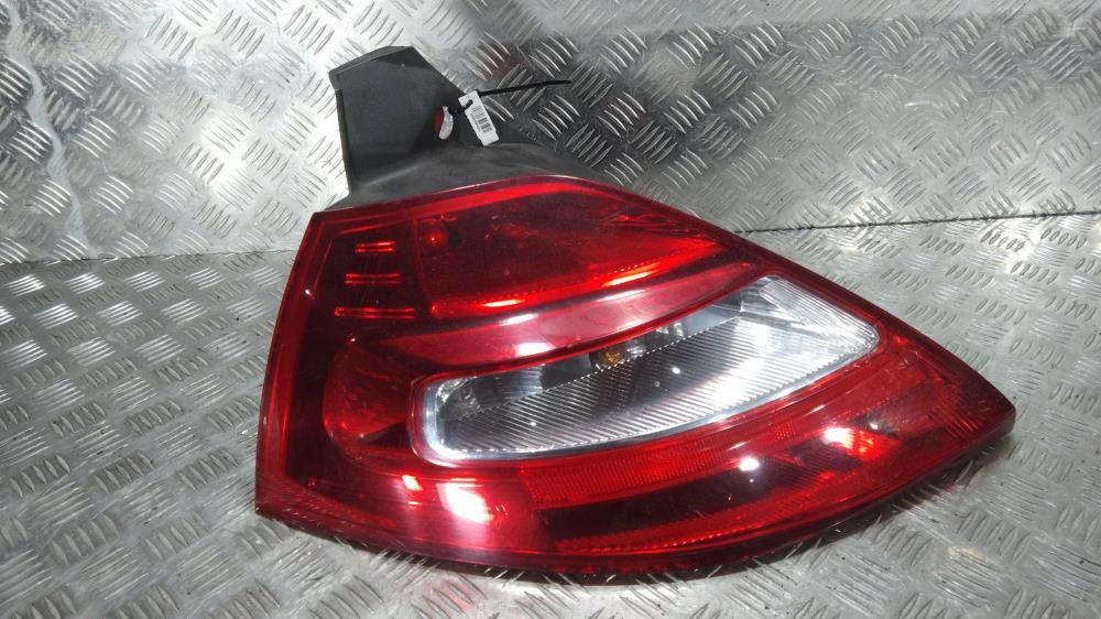 фонарь задний левый Renault Megane 2 поколение 2005, цвет - фото №1
