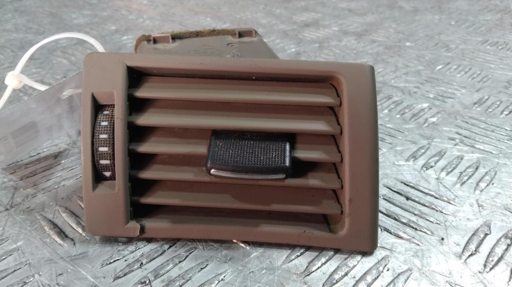 дефлектор обдува салона Audi A4 B8/8K 2007, цвет, универсал, 44384-01 - фото №1