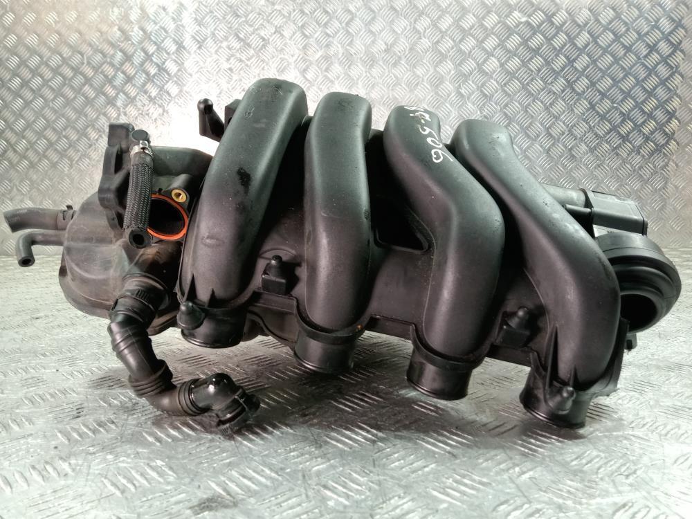 коллектор впускной Volkswagen Golf 5 поколение 2006, цвет, 06F133210M - фото №1