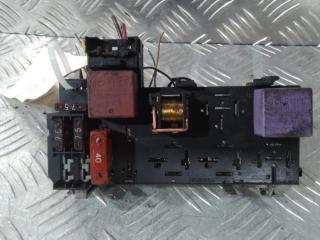 блок предохранителей Renault Megane 1 поколение [рестайлинг] 1999, цвет, 7703297193