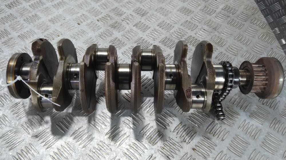 коленвал Peugeot 307 1 поколение 2004, цвет - фото №1