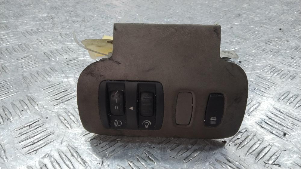 кнопка корректора фар Renault Scenic 2 поколение 2005, цвет, 88020005 - фото №1
