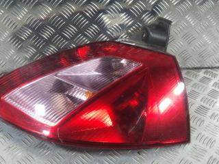 фонарь задний правый Renault Megane 2 поколение [рестайлинг] 2006, цвет, 8200073237