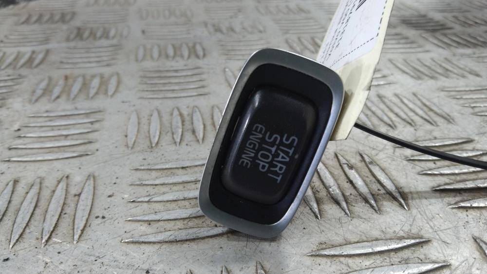 кнопка запуска двигателя Volvo V60 1 поколение 2012, цвет, 31318791 - фото №1