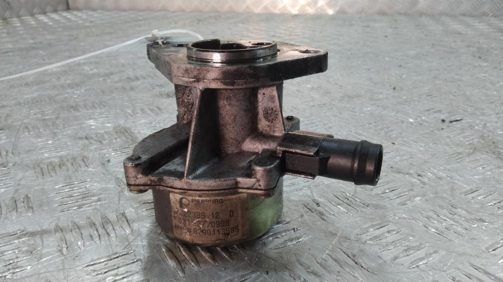 насос вакуумный Renault Megane 2 поколение 2004, Дизель 1.5, цвет, 8200113585 - фото №1