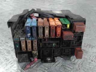 блок предохранителей Renault Laguna 2 поколение 2003, Дизель 1.9, цвет, 8200258772