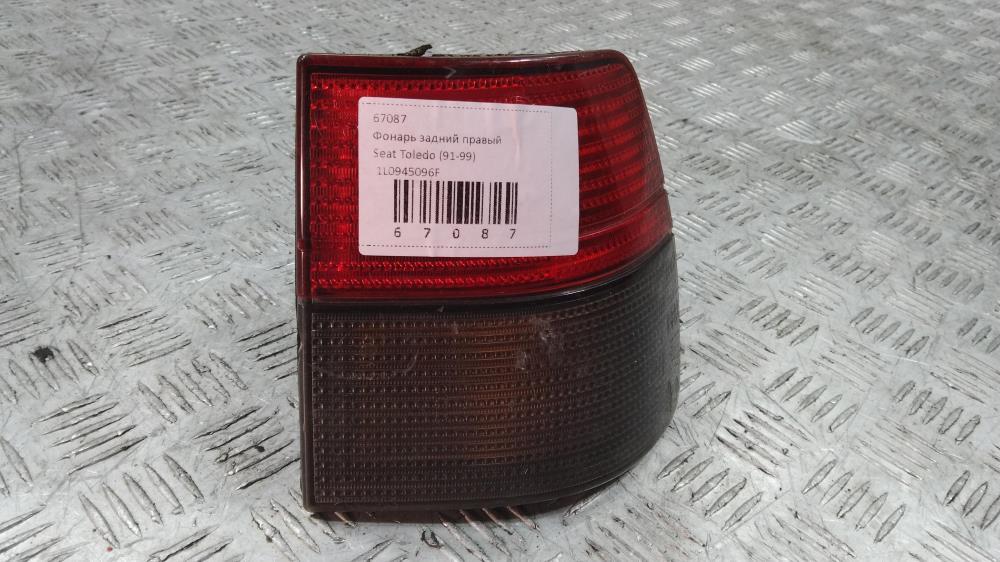 фонарь задний правый SEAT Toledo 1 поколение 1993, цвет, 1L0945096F - фото №1