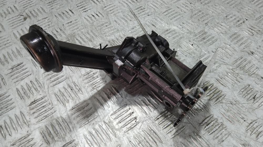 насос масляный Renault Megane 2 поколение 2005, Дизель 1.5, цвет, 8200150195 - фото №1