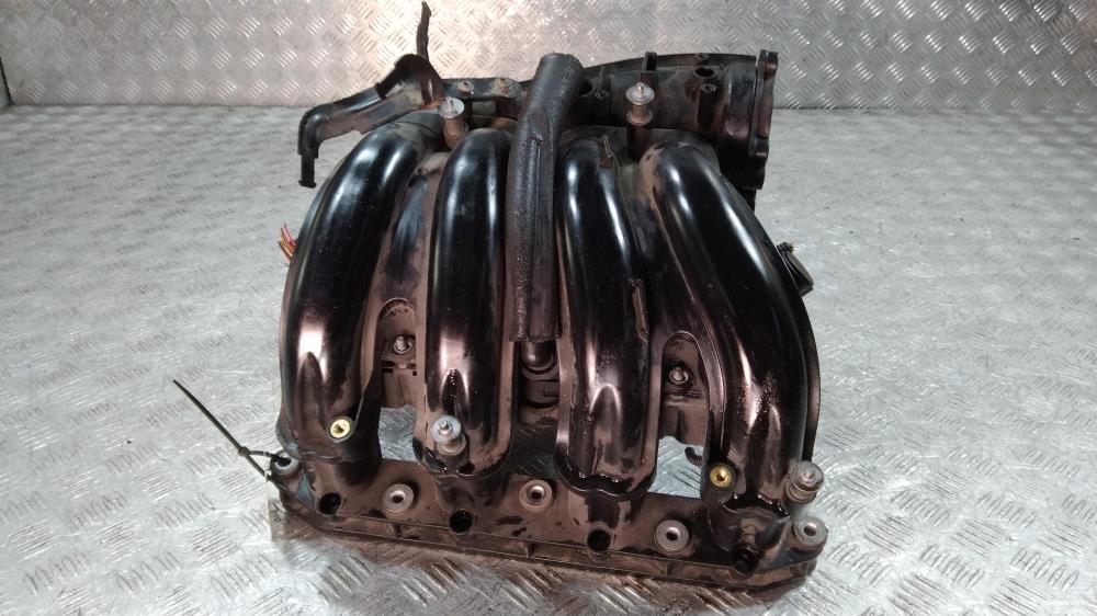 коллектор впускной BMW 3 серия E90/E91/E92/E93 2006, цвет - фото №1