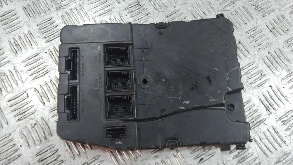 блок комфорта Renault Megane 2 поколение 2004, цвет, 8200525384 - фото №1