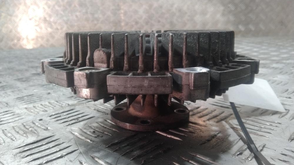 вискомуфта Kia Sorento 1 поколение 2005, цвет - фото №1