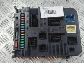 блок предохранителей Peugeot 308 T7 2008, цвет, 9663798180