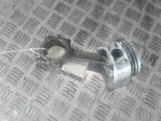 поршень Volvo V70 2 поколение 2000, цвет