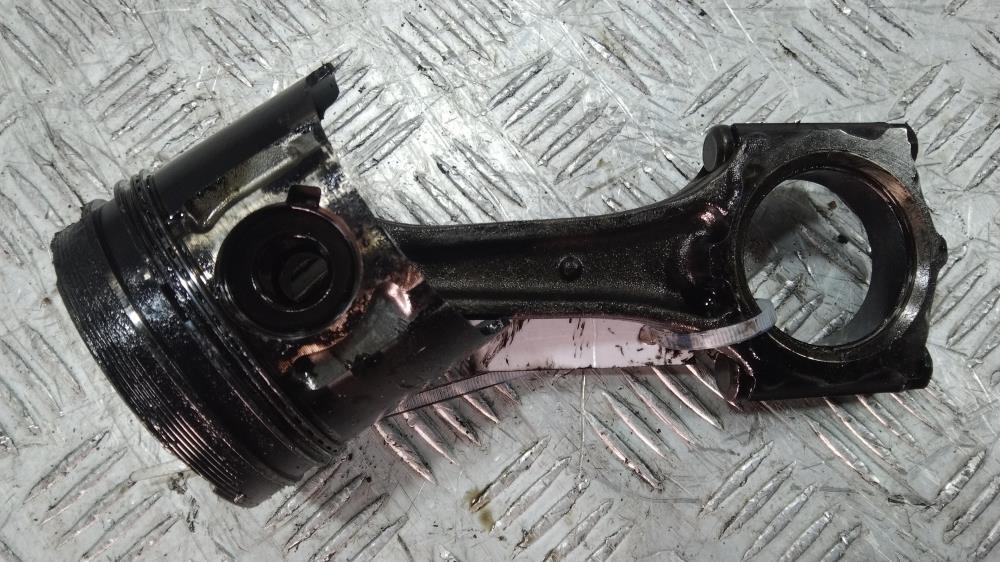 поршень Opel Astra G 2003, цвет - фото №1