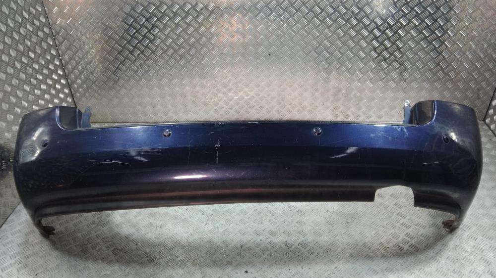 бампер задний Kia Carens 3 поколение 2007, цвет - фото №1