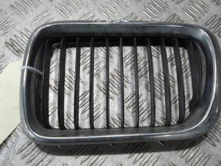 решетка капота BMW 3 серия E46 [рестайлинг] 2001, цвет