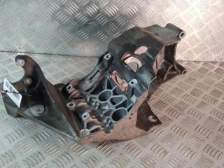 кронштейн компрессора кондиционера Chrysler Voyager 4 поколение 2003, цвет, 90512909G