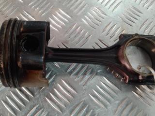 поршень Audi A4 B6 2003, цвет