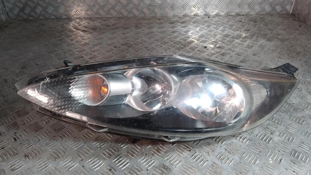 фара левая Ford Fiesta 6 поколение 2009, цвет, 8A61-13W030-AG - фото №1