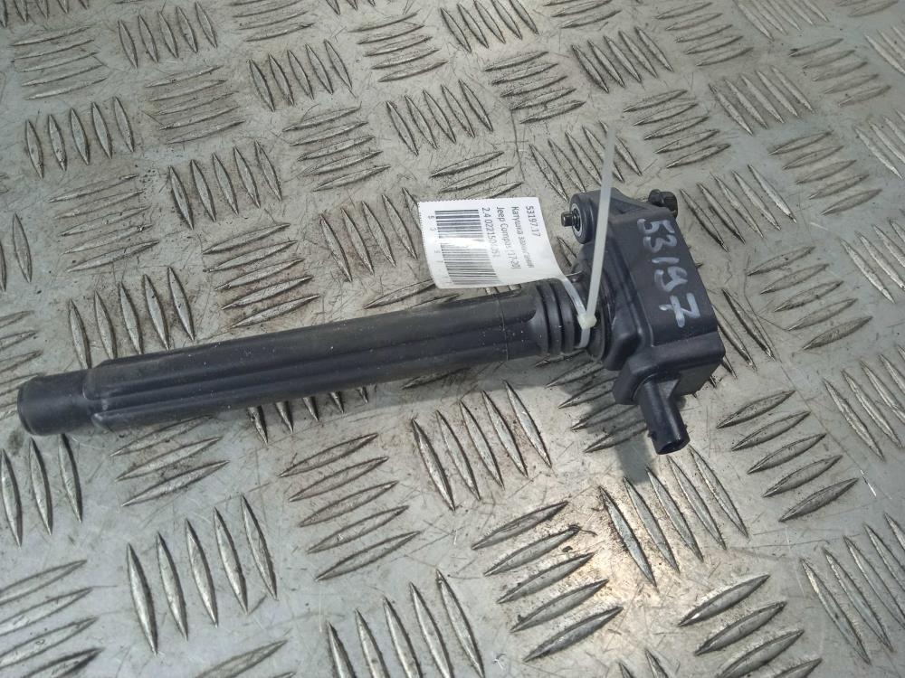 катушка зажигания Jeep Compass 2 поколение 2018, цвет, 0221504051 - фото №1