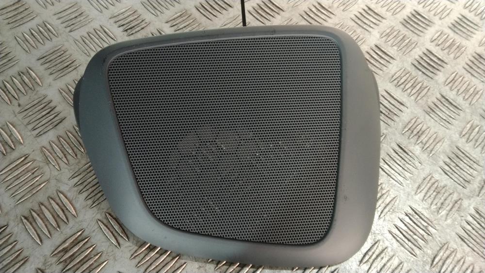 накладка декоративная Volvo XC60 1 поколение 2010, цвет, 30755852 - фото №1