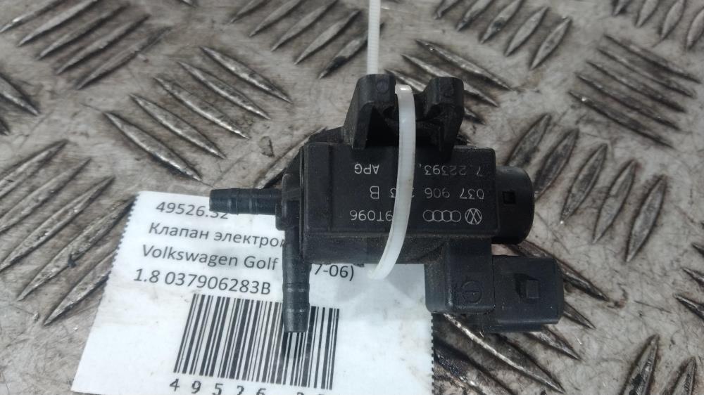 электромагнитный клапан Volkswagen Golf 4 поколение 2001, Бензин 1.8, цвет, 037906283B - фото №1