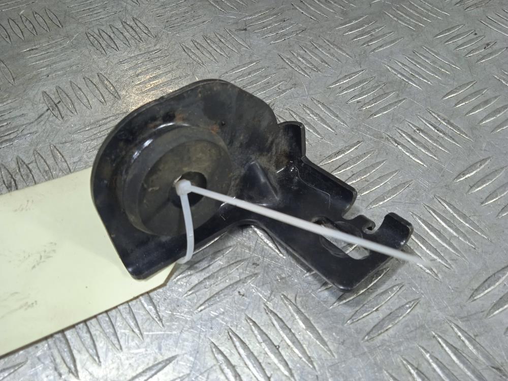 кронштейн радиатора Chevrolet Volt 1 поколение 2014, цвет - фото №1