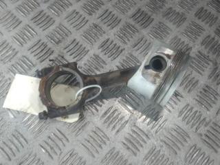 поршень Volvo V70 2 поколение 2000, цвет