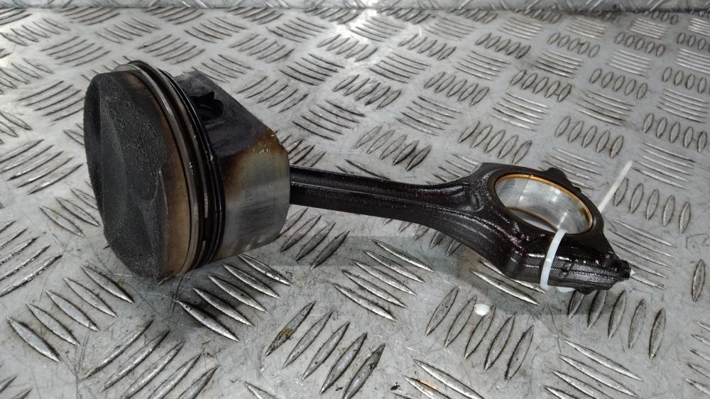 поршень Mini Cooper R56 2008, цвет - фото №1