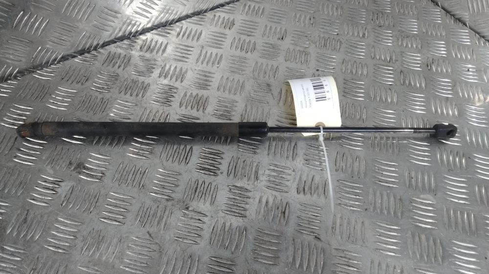 амортизатор капота Mazda 3 BK 2005, цвет - фото №1