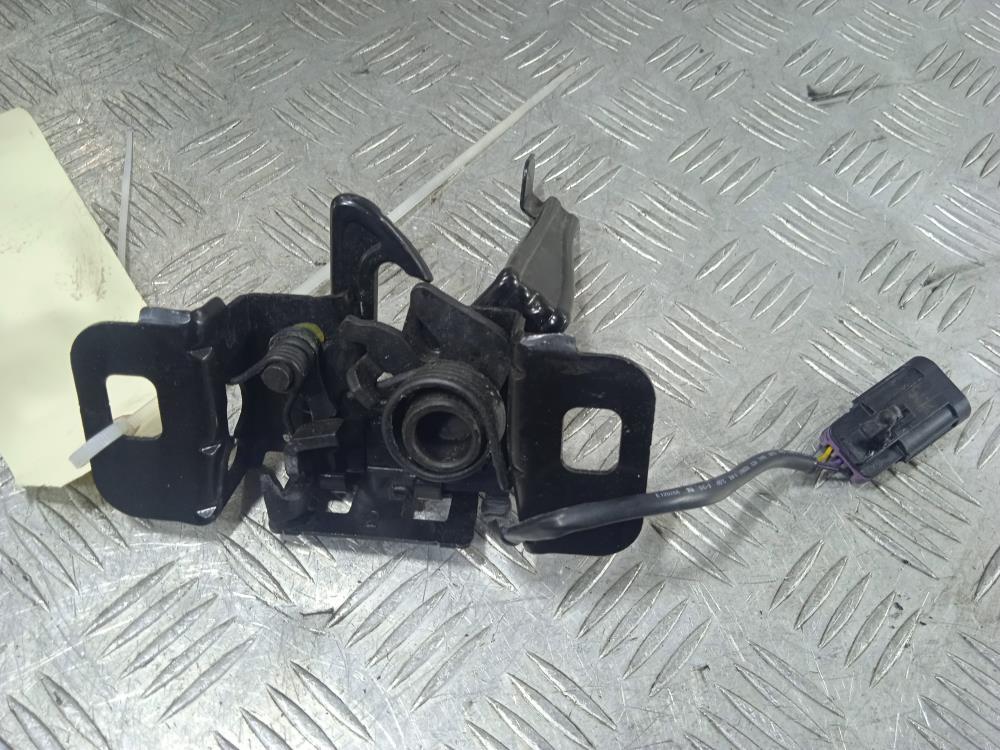 замок капота Chevrolet Volt 1 поколение 2014, цвет, 20936197 - фото №1