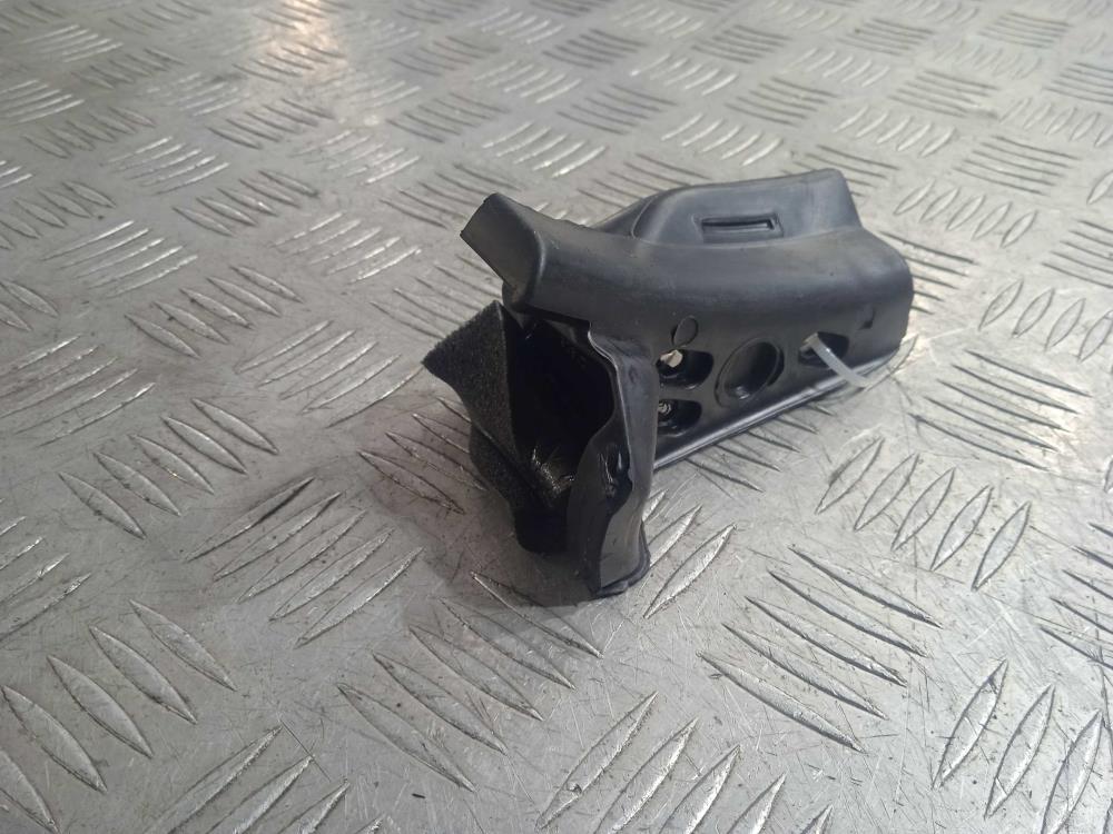 уплотнитель Tesla Model X 1 поколение 2019, Электро , цвет, 1049419 - фото №1