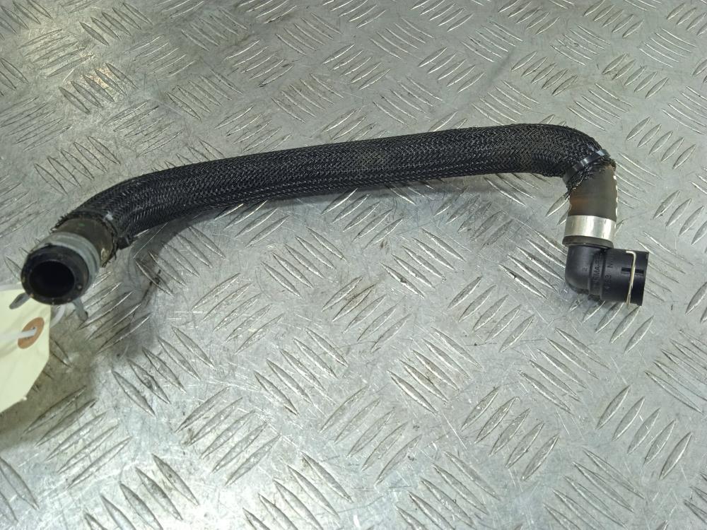 патрубок (трубопровод, шланг) Chevrolet Volt 1 поколение 2014, цвет - фото №1